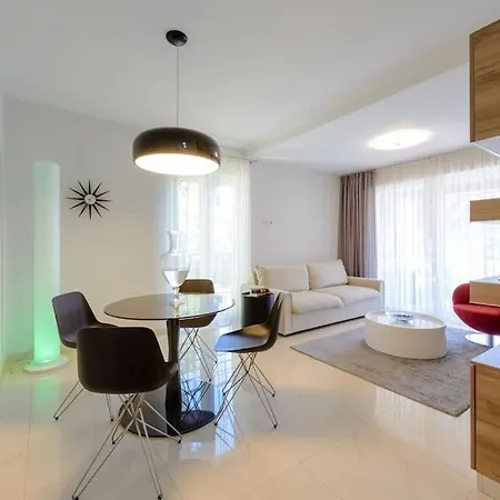 Private Oasis Apartment